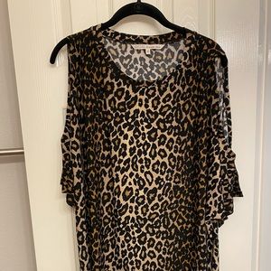 Cold shoulder cheetah top